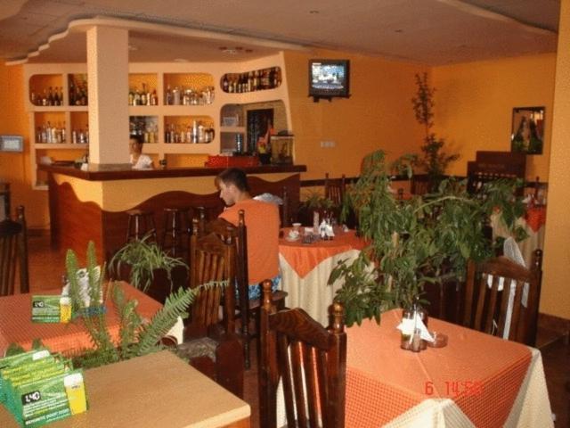 Family Hotel Hit Kiten  Εξωτερικό φωτογραφία