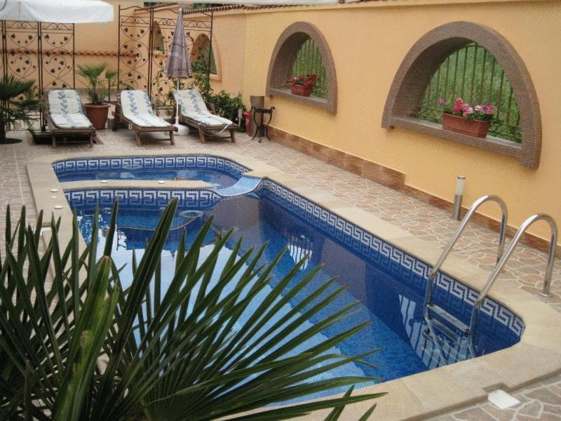 Family Hotel Hit Kiten  Εξωτερικό φωτογραφία